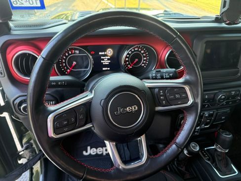 Used 2021 Jeep Wrangler Unlimited Rubicon w/ Safety Group AWD/4WD image 23