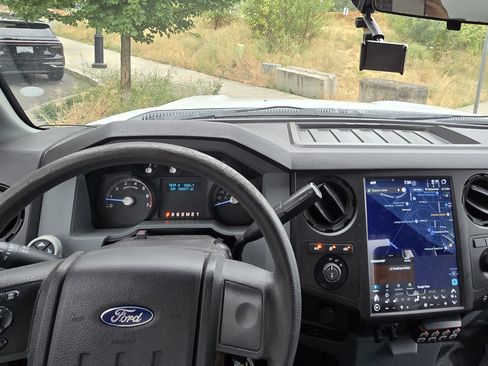 Used 2015 Ford F350 XL AWD/4WD image 2