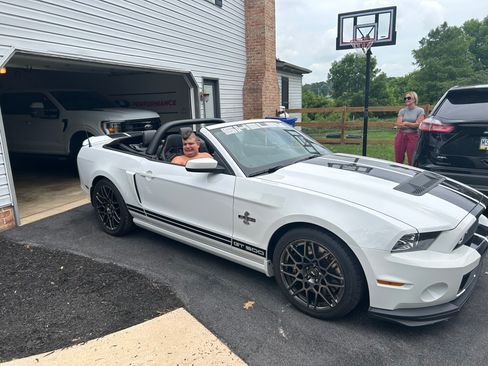 Used 2014 Ford Mustang Shelby GT500 w/ Equipment Group 821A image 13