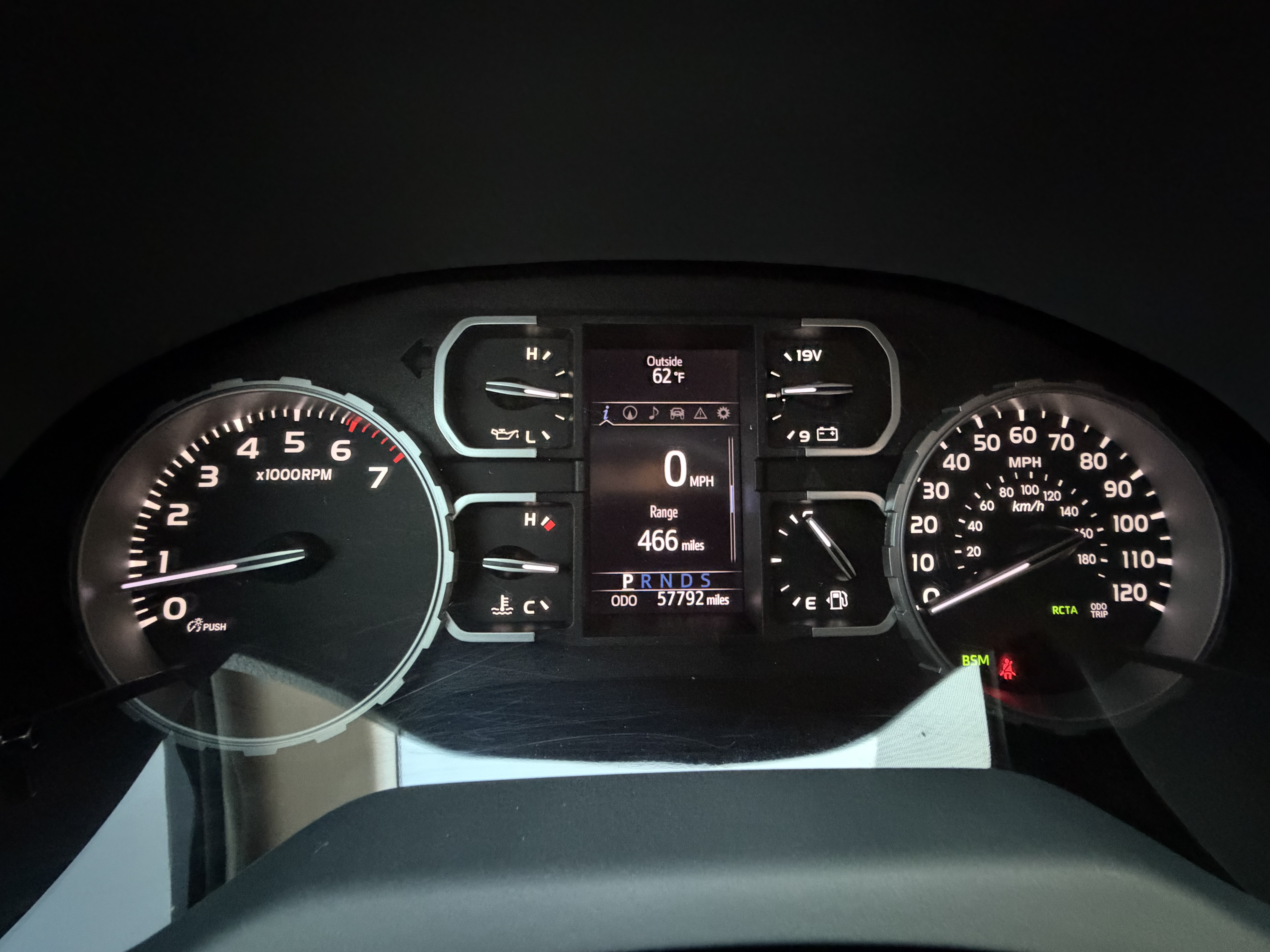 Used 2019 Toyota Tundra Limited w/ Limited Premium Package AWD/4WD image 31