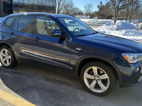 Used 2017 BMW X3 xDrive28i image 2