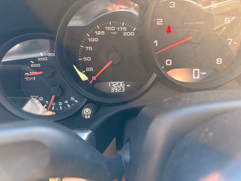 Used 2018 Porsche 911 Carrera image 19