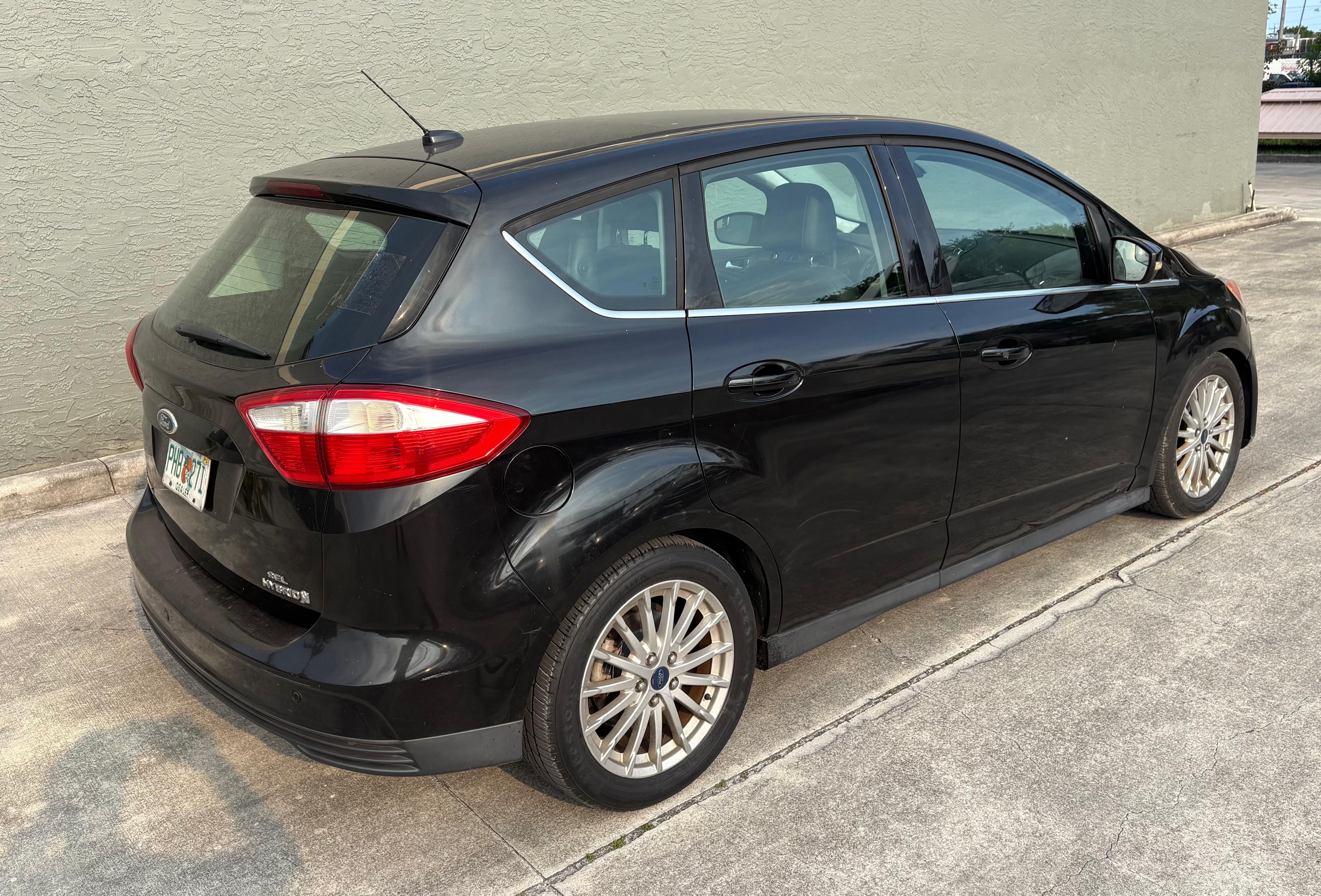 Used 2015 Ford C-MAX SEL w/ Equipment Group 302A FWD image 2