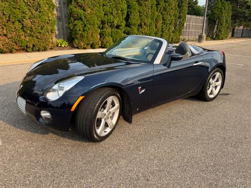 Used 2006 Pontiac Solstice Convertible w/ Premium Package RWD image 15