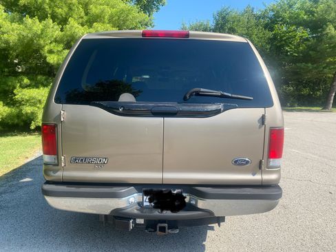 Used 2000 Ford Excursion XLT image 6