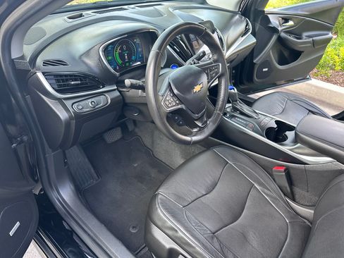 Used 2017 Chevrolet Volt Premier w/ Driver Confidence II Package image 18