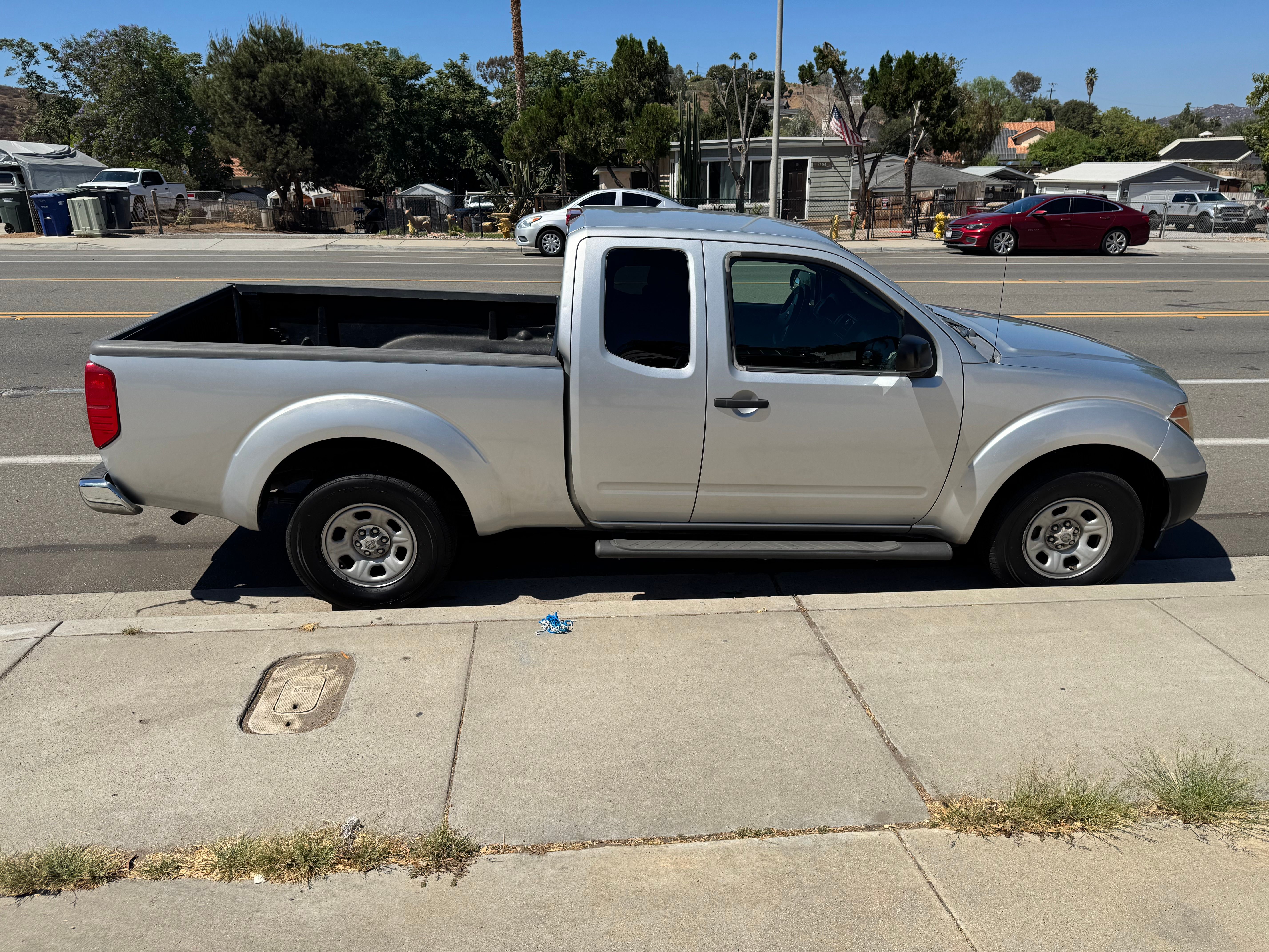 Used 2006 Nissan Frontier XE w/ (G01) XE Preferred Pkg RWD image 2