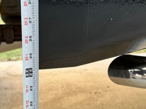 Used 2013 Toyota Tundra SR5 w/ SR5 Pkg image 10