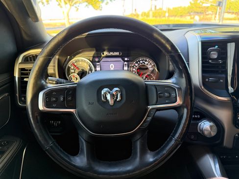 Used 2019 RAM 1500 Laramie RWD image 18