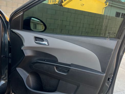 Used 2016 Chevrolet Sonic LT image 10