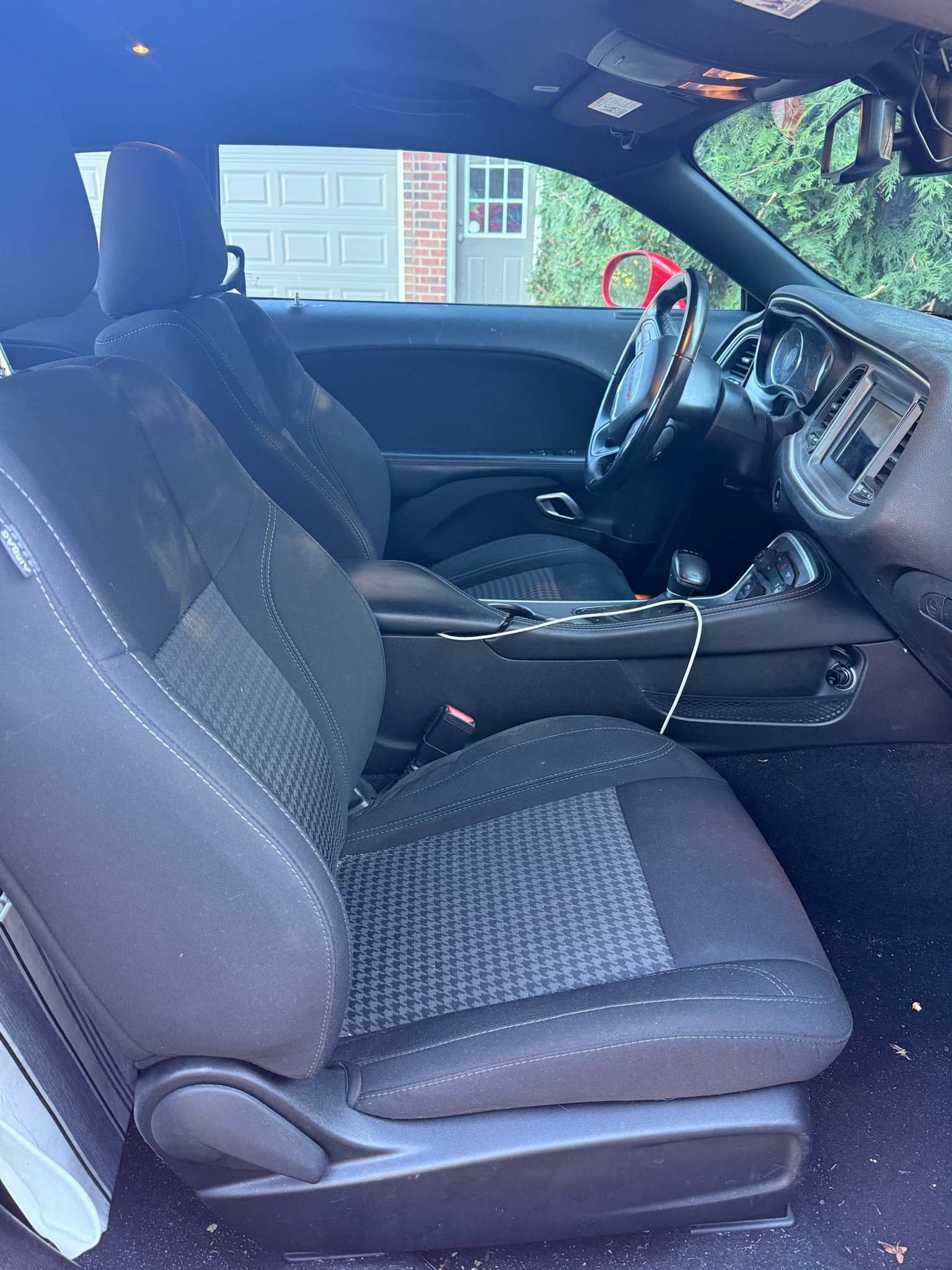 Used 2022 Dodge Challenger SXT RWD image 26