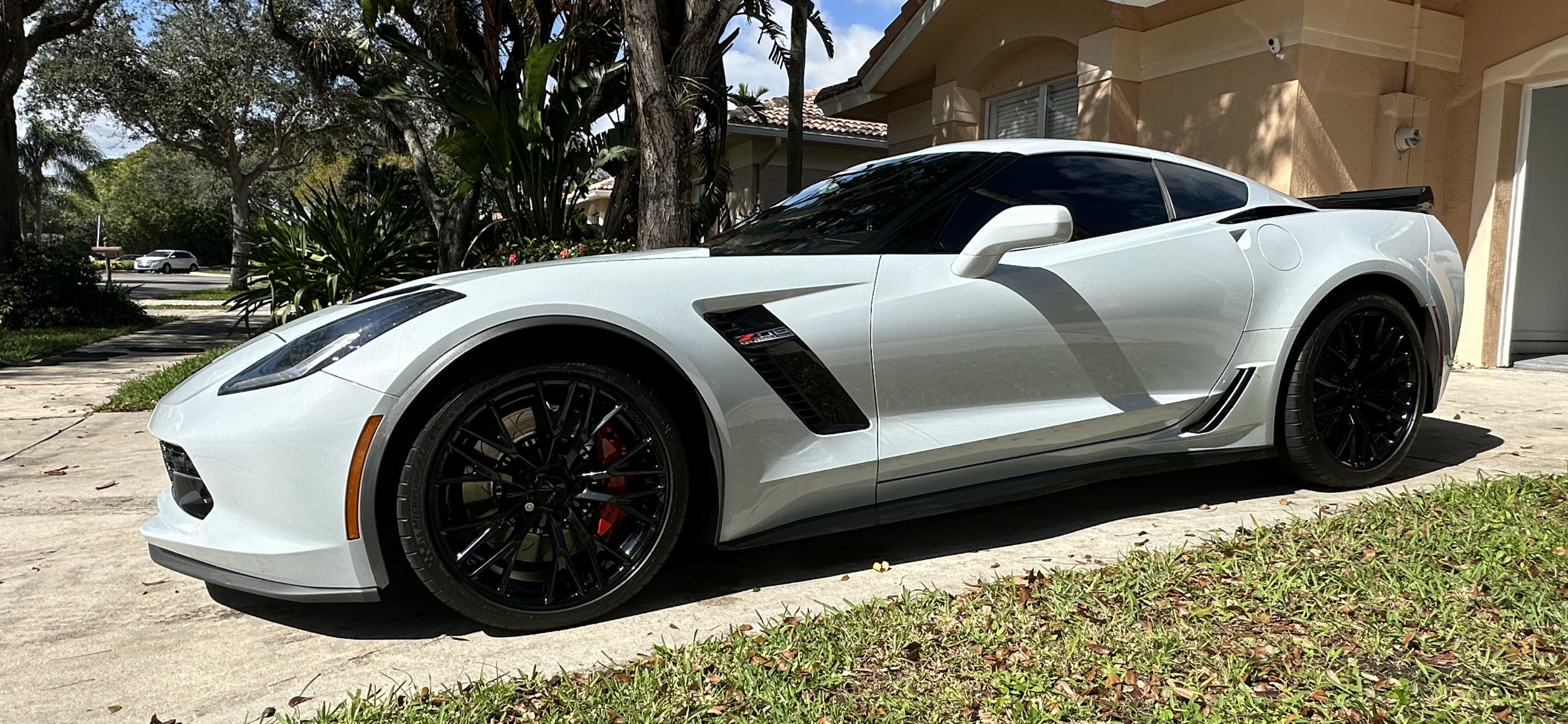 Used 2019 Chevrolet Corvette Z06 RWD image 25
