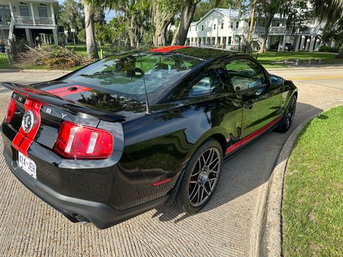 Used 2011 Ford Mustang Shelby GT500 w/ SVT Performance Pkg image 4