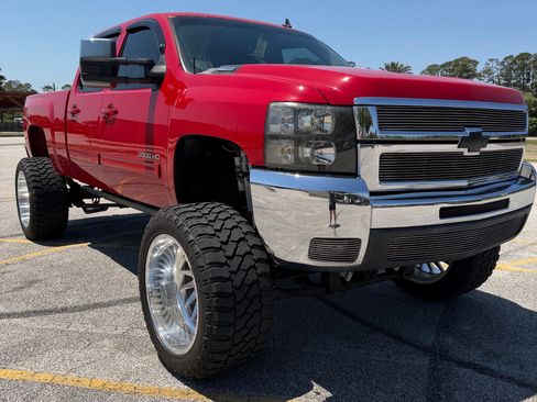 Used 2010 Chevrolet Silverado 2500 LTZ w/ Convenience Package AWD/4WD image 1