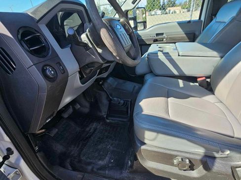 Used 2011 Ford F250 XL w/ PWR Equipment Group AWD/4WD image 6
