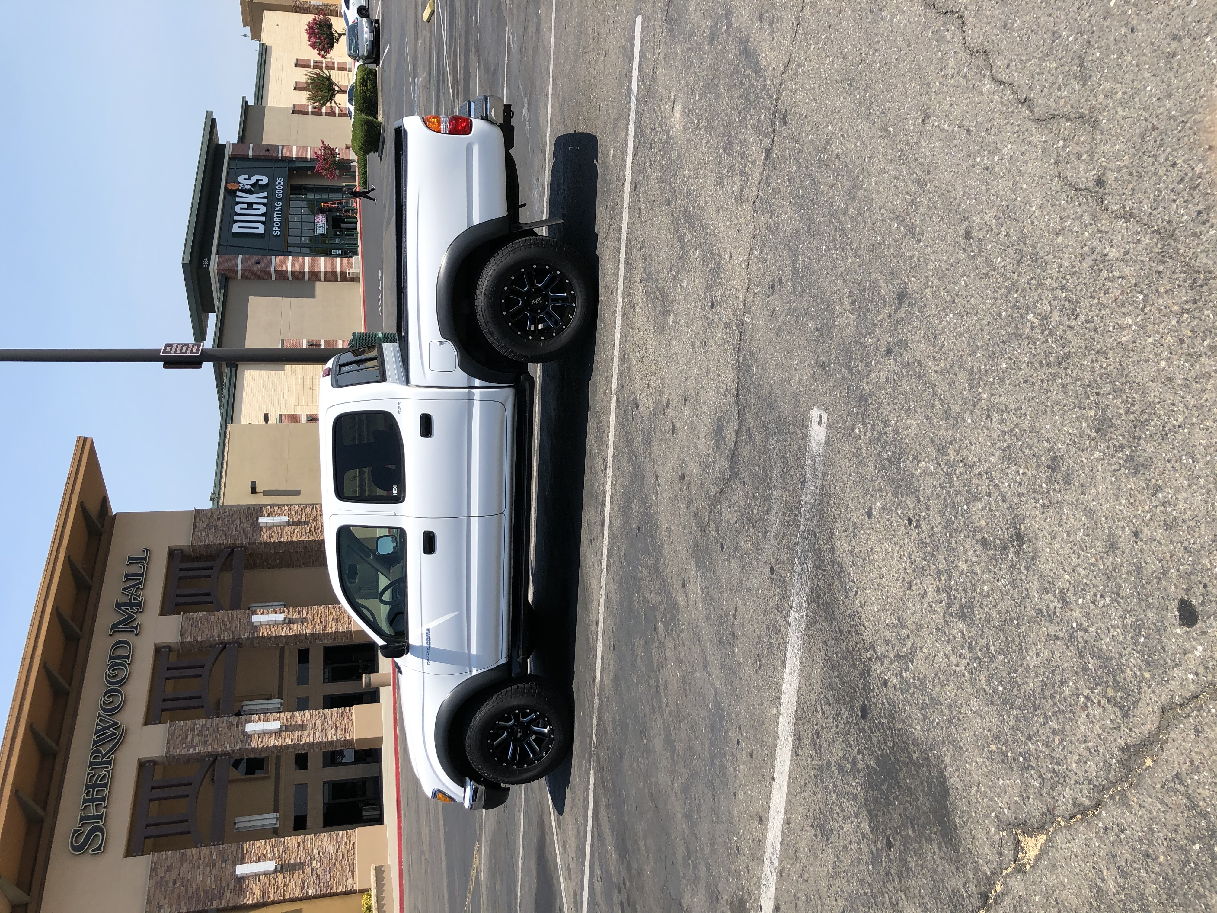 Used 2004 Toyota Tacoma PreRunner w/ Convenience Pkg RWD image 5