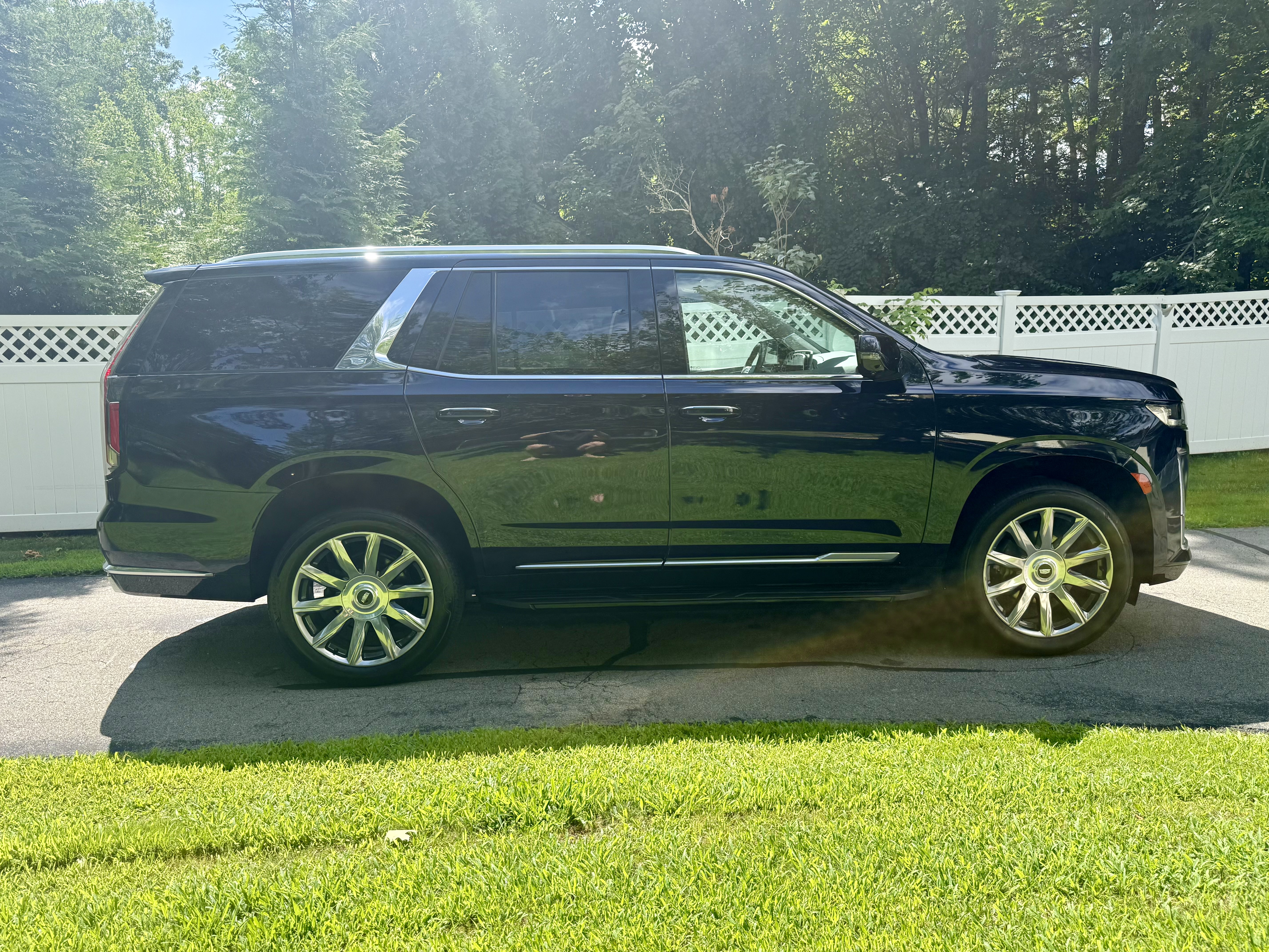 Used 2021 Cadillac Escalade Premium Luxury Platinum AWD/4WD image 9