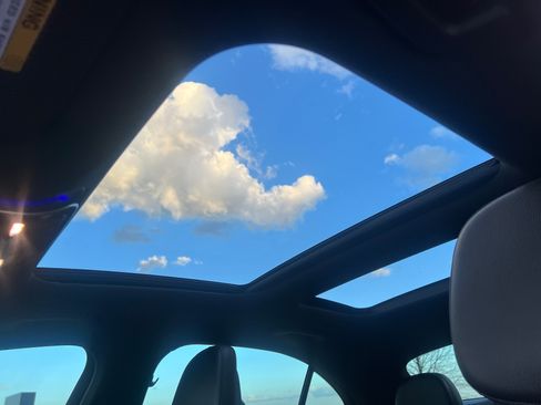 Used 2023 Mercedes-Benz C 300 4MATIC Sedan image 19