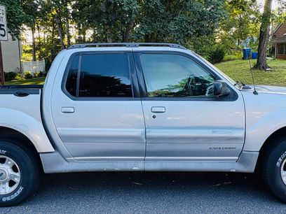 Used 2001 Ford Explorer Sport Trac 4x4