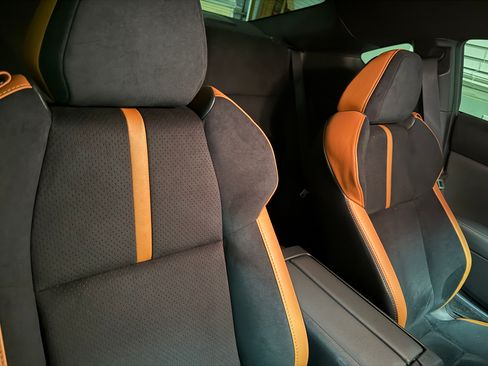 Used 2025 Toyota GR86 Hakone Edition image 10