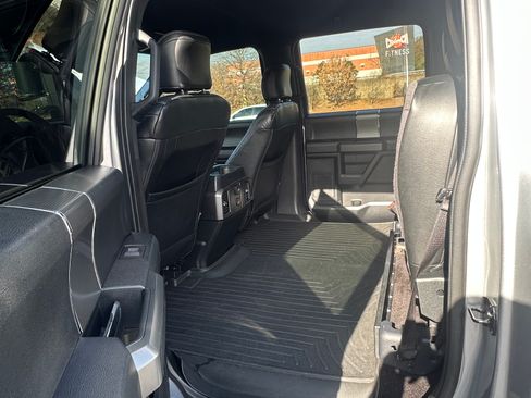 Used 2016 Ford F150 XLT w/ Equipment Group 302A Luxury image 11