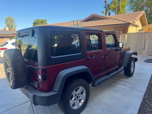 Used 2012 Jeep Wrangler Unlimited Sport w/ PWR Convenience Group AWD/4WD image 4