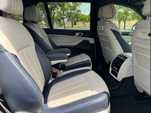 Used 2020 BMW X7 xDrive40i w/ Executive Package AWD/4WD image 12
