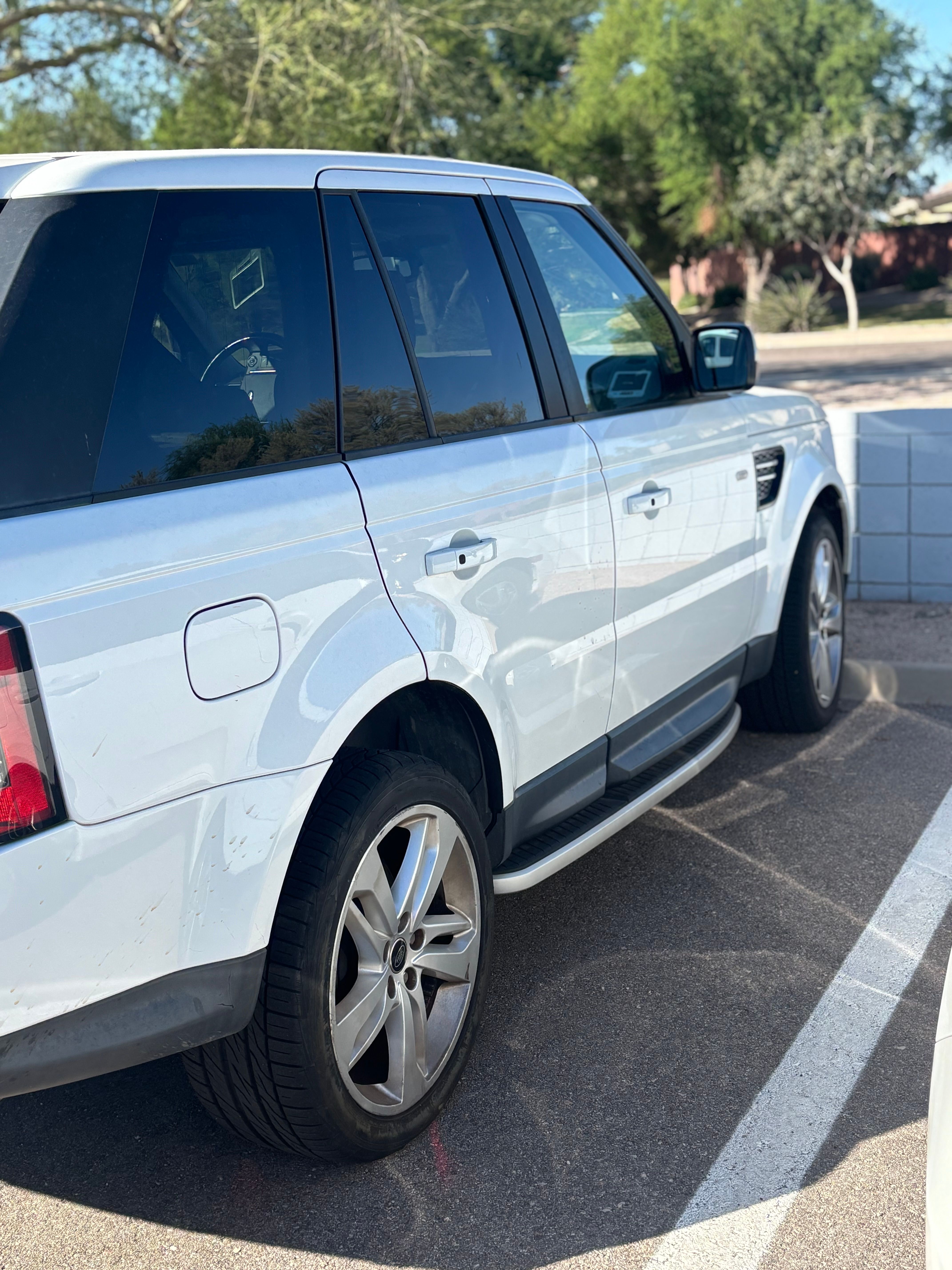 Used 2013 Land Rover Range Rover Sport HSE LUX AWD/4WD image 20