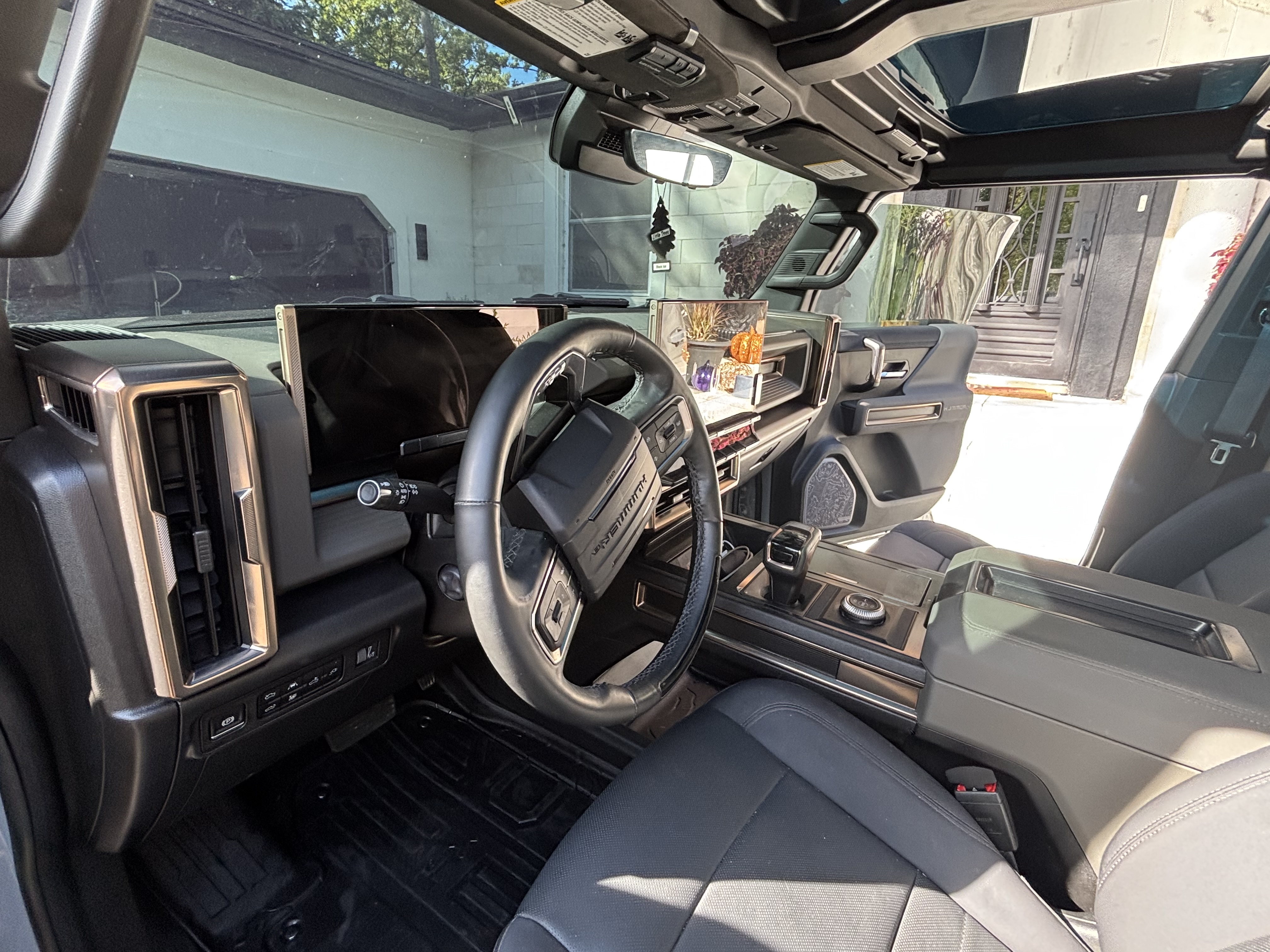Used 2025 GMC Hummer EV 2X AWD/4WD image 15