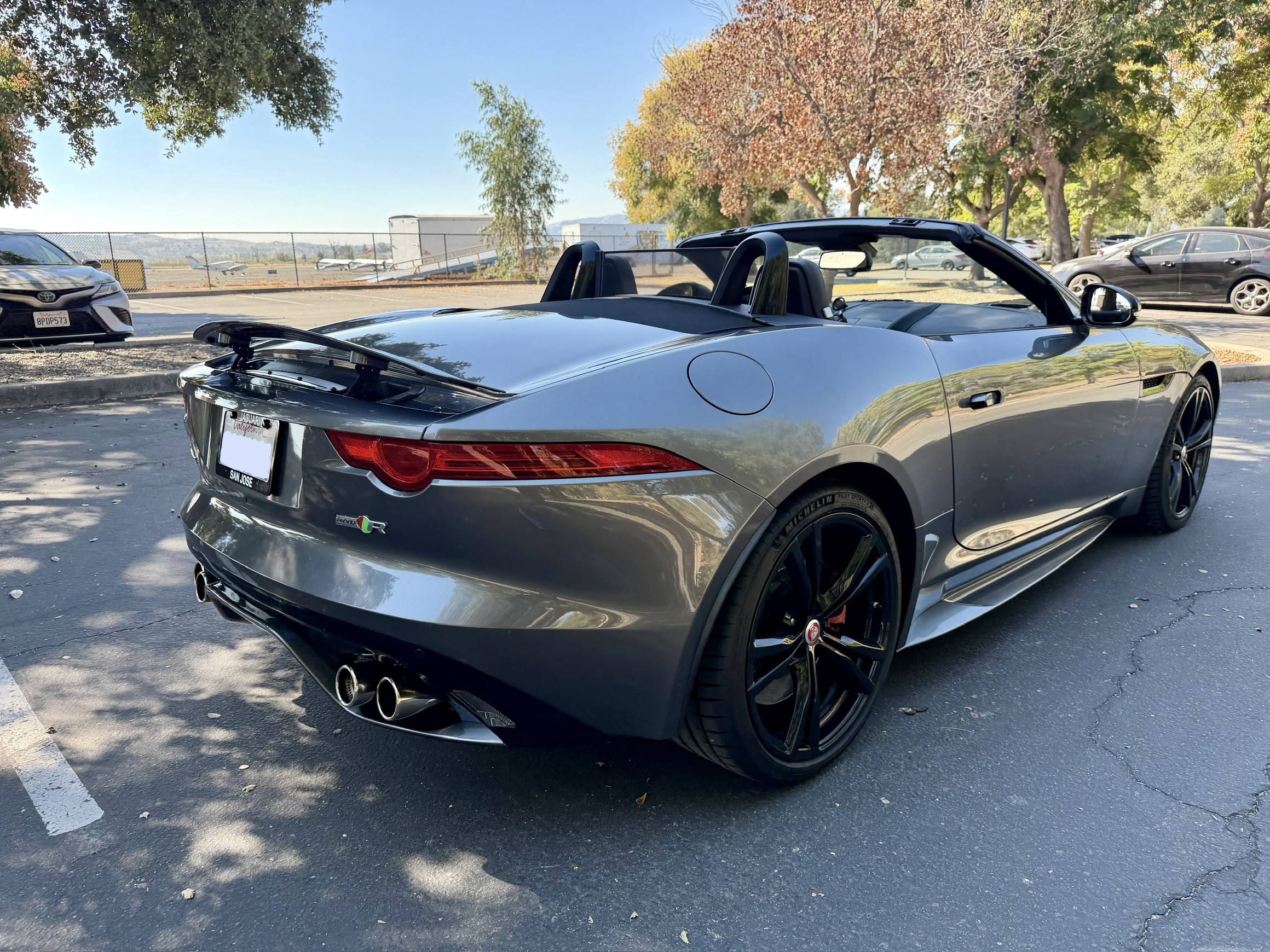 Used 2016 Jaguar F-TYPE R AWD/4WD image 5