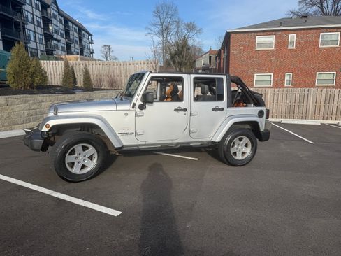 Used 2007 Jeep Wrangler Unlimited Sahara image 11