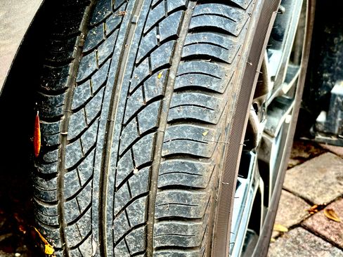 Used 2018 Ford Mustang Premium w/ Equipment Group 201A image 6