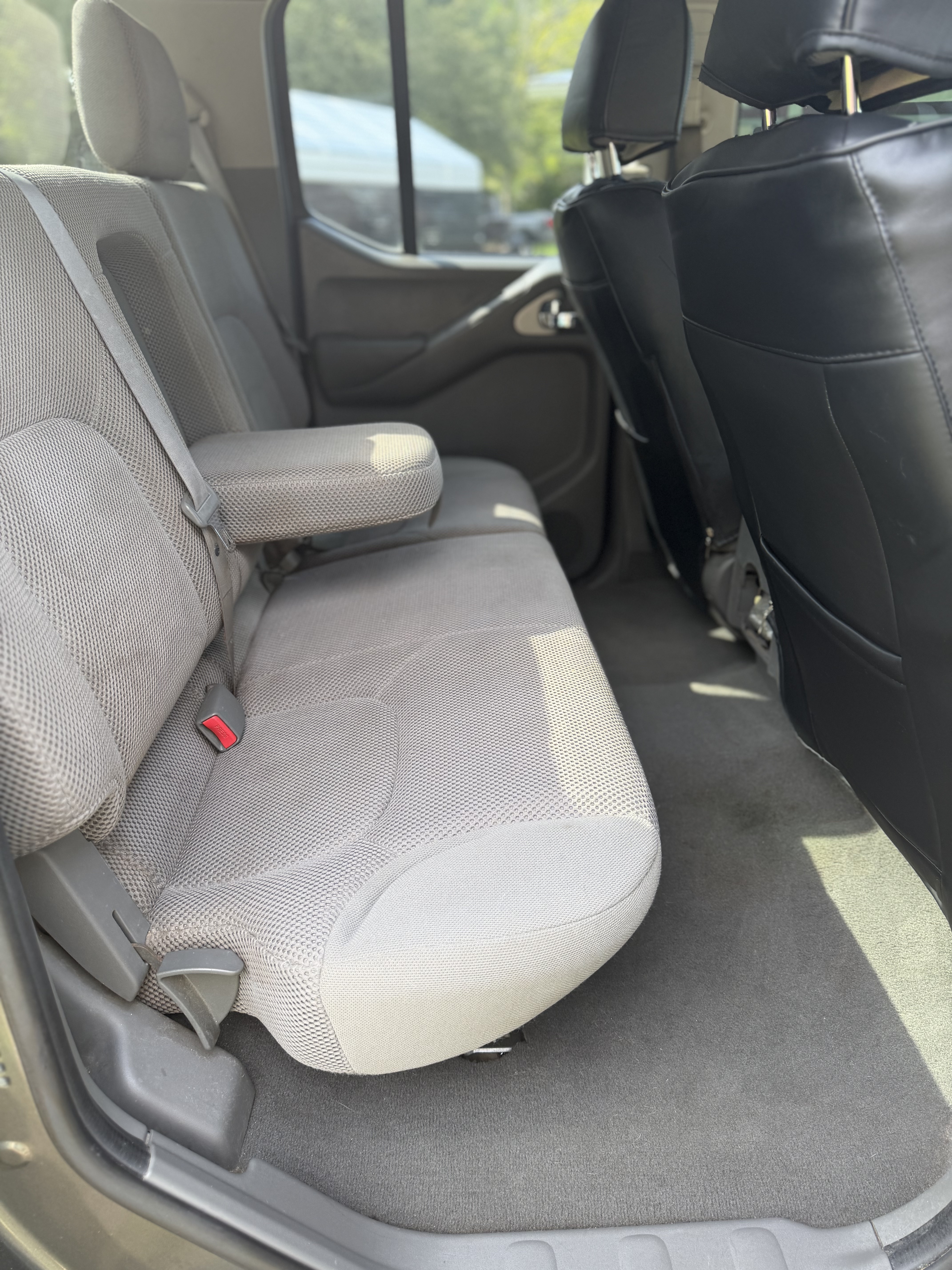Used 2006 Nissan Frontier LE RWD image 12