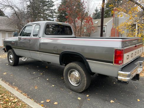 Used 1993 Dodge D/W Truck 250 image 9