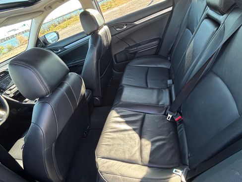 Used 2018 Honda Civic EX-L image 13