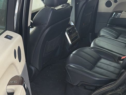 Used 2014 Land Rover Range Rover Sport HSE AWD/4WD image 8