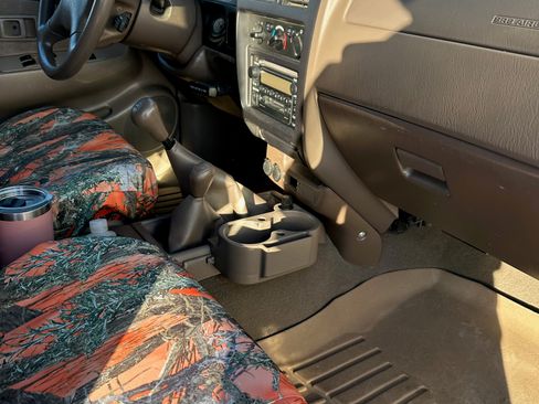 Used 2003 Toyota Tacoma Pickup 2D 6 ft image 10