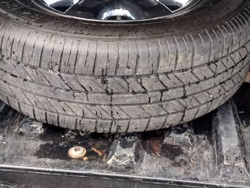 Used 2013 Ford F150 XLT w/ XLT Chrome Pkg image 15