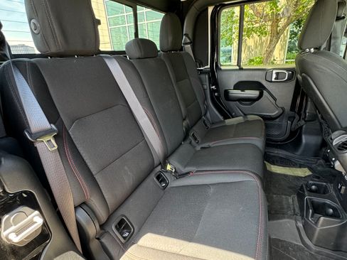 Used 2021 Jeep Gladiator Rubicon w/ LED Lighting Group image 28