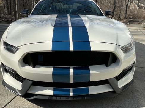 Used 2020 Ford Mustang Shelby GT350 w/ Technology Package image 12