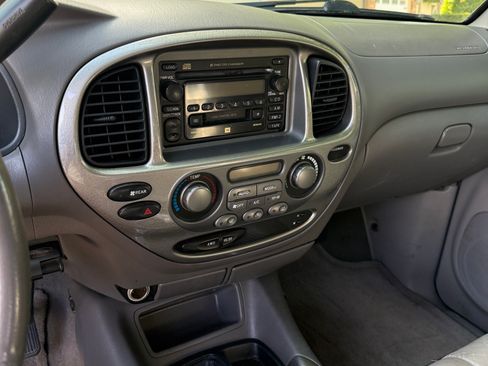 Used 2002 Toyota Sequoia Limited AWD/4WD image 11