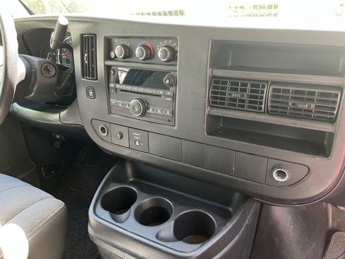 Used 2011 Chevrolet Express 3500 LT w/ LT Preferred Equipment Group image 18