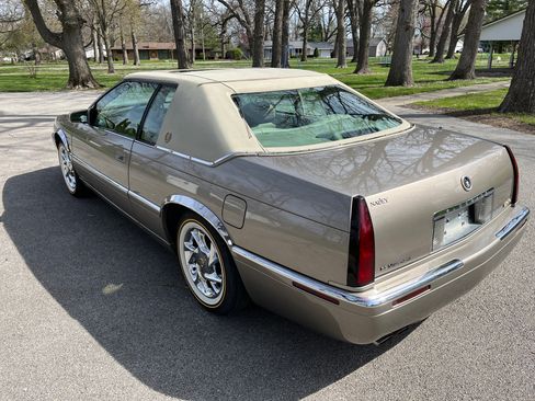 Used 2002 Cadillac Eldorado ESC w/ Preffered Equipment Group FWD image 9