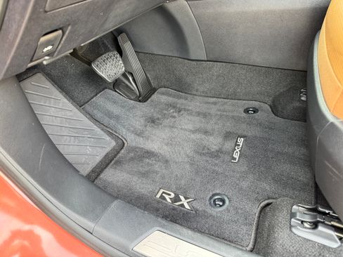 Used 2024 Lexus RX 350h image 25