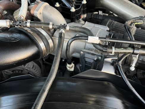 Used 2019 Ford F250 Lariat w/ Lariat Ultimate Package AWD/4WD image 14