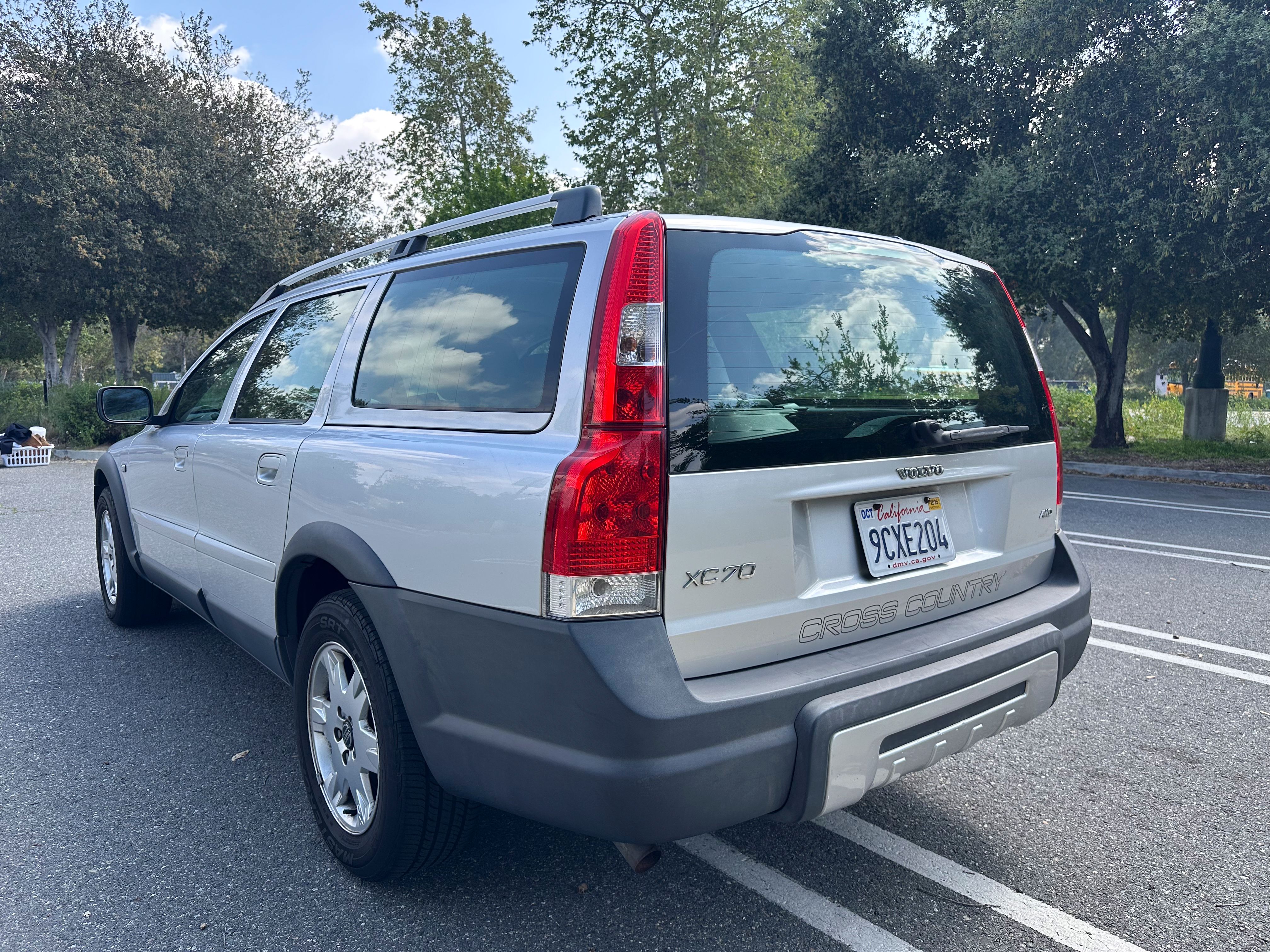 Used 2005 Volvo XC70 AWD/4WD image 10