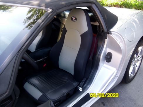 Used 2002 Chevrolet Corvette Convertible w/ Preferred Equipment Group2 RWD image 13