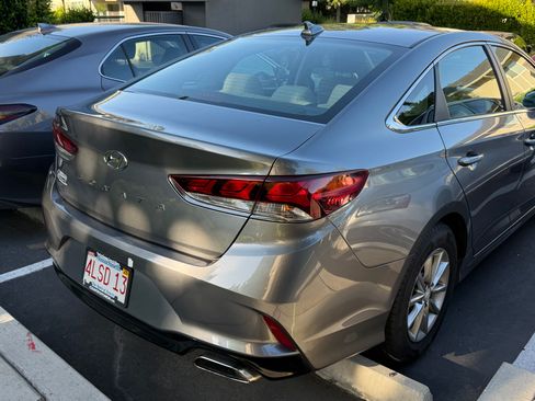 Used 2019 Hyundai Sonata SE w/ Cargo Package image 6