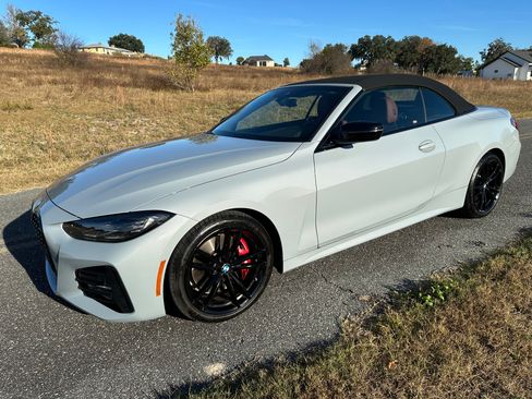 Used 2023 BMW 430i Convertible w/ M Sport Package image 9