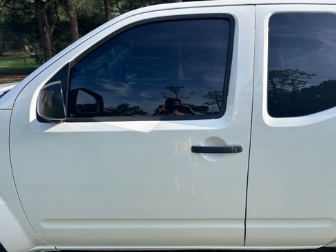 Used 2018 Nissan Frontier S RWD image 16